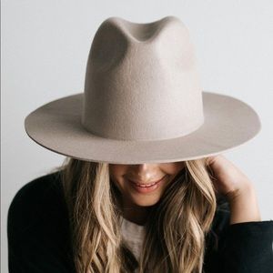 Gigi Pip Billie tall fedora